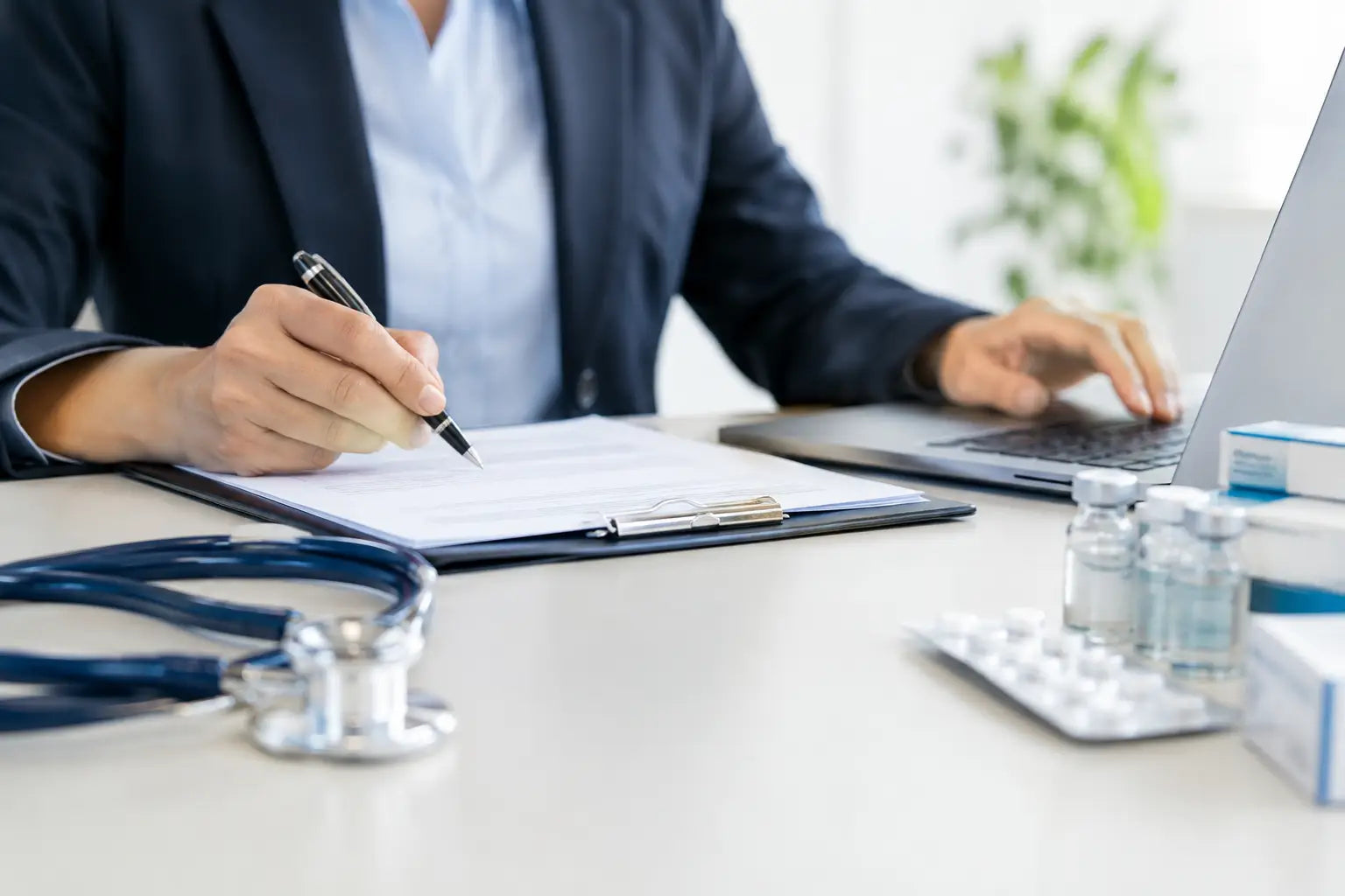 Licitaciones médicas: requisitos para ofertar