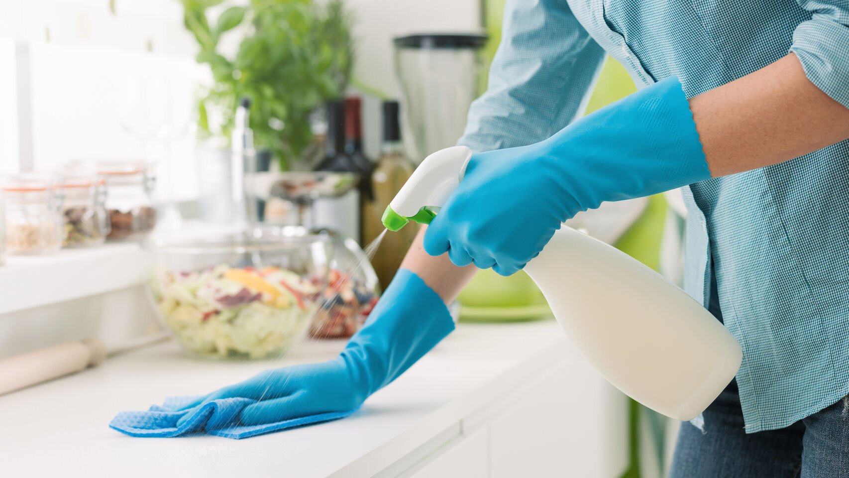 ¿Cuáles son los mejores SANITIZANTES para desinfectar y prevenir el COVID-19?