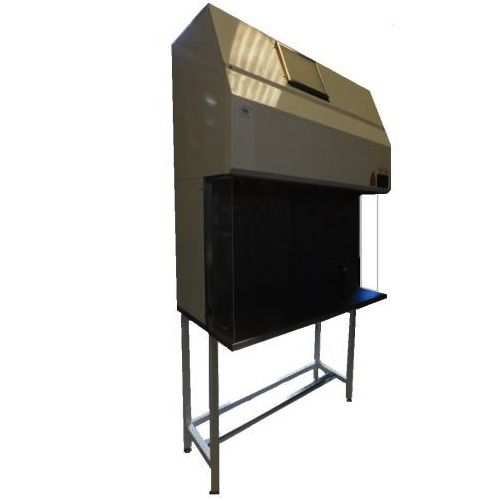 Campana de flujo laminar horizontal
