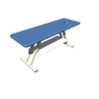 Mesa para fisioterapia cojin de espuma de poliuretano de 17kg/m3 de densidad y 2.0 cm Cat. HEL-MESFIS Marca Herlis
