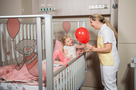 Tom 2 - Cama de cuidados intensivos para niños