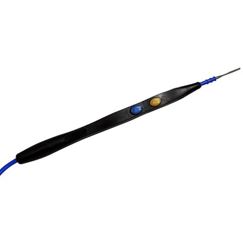Lápiz reusable para electrocirugía con interruptor y cable de silicón de 3 mts, de la marca Beracah Médica, en uso.