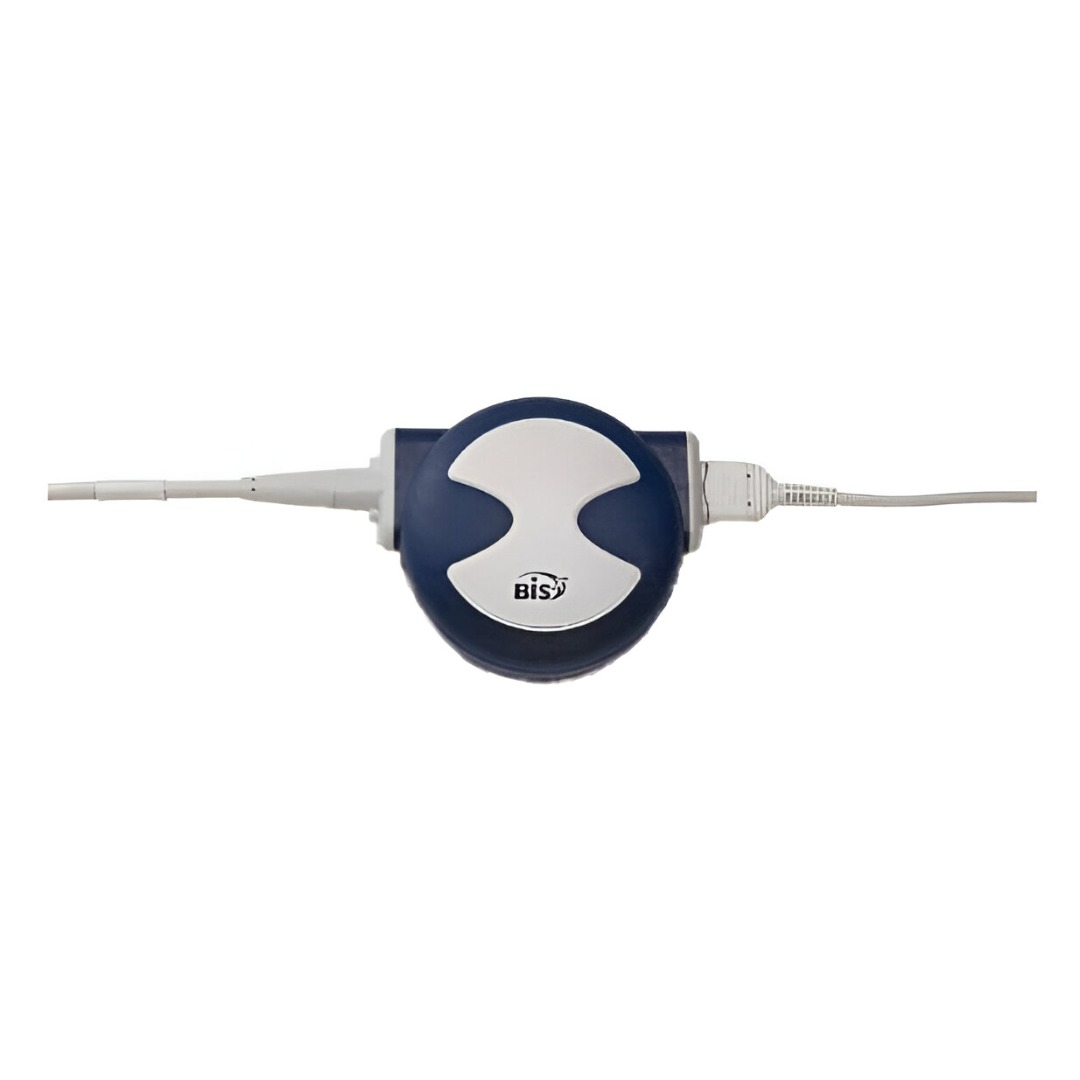 Módulo PIC BISX4 DHC de 4 canales para electrocardiógrafos Beracah Medica, conectado en un entorno médico.