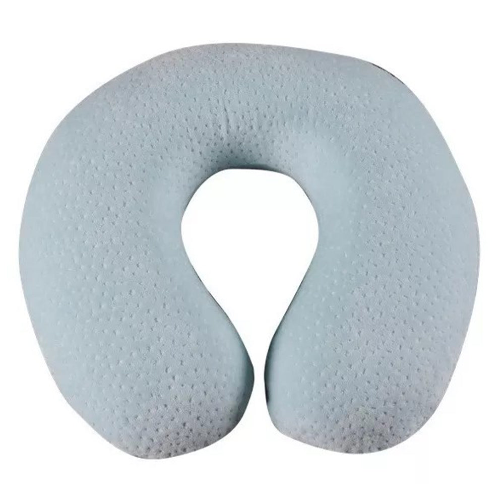 Almohada para cuello Beracah Medica en color azul, diseñada para soporte y confort durante viajes o descanso.