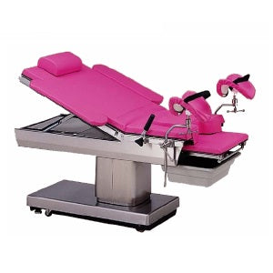 Mesa obstétrica electrohidráulica para parto y ginecología, de marca Beracah Medica, con superficie ajustable y soporte para procedimientos.
