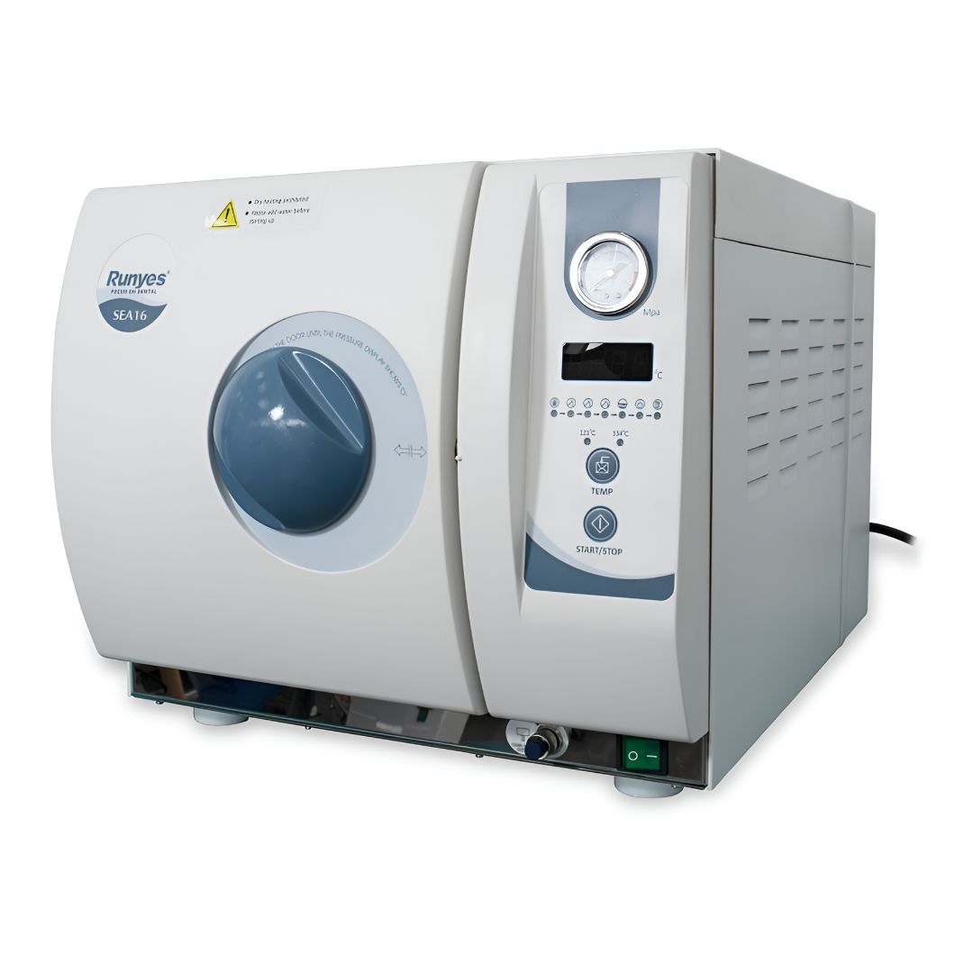 Autoclave dental de acero de 16 litros de la marca Beracah Medica, con dimensiones 44x58x39 cm y cierre de seguridad