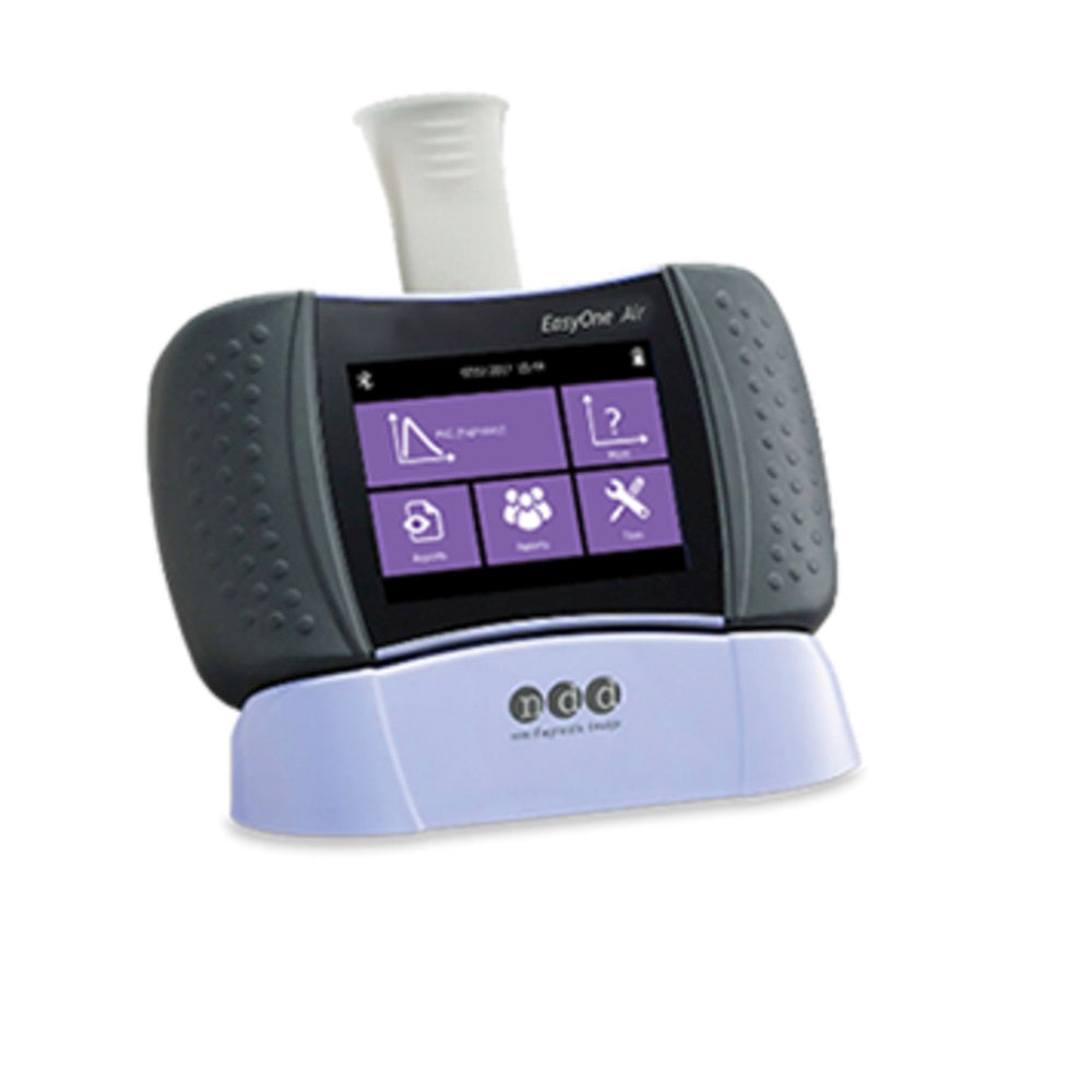 Espirometro EasyOne® Air de Beracah Medica, dispositivo portátil para medición de la función pulmonar con pantalla digital.