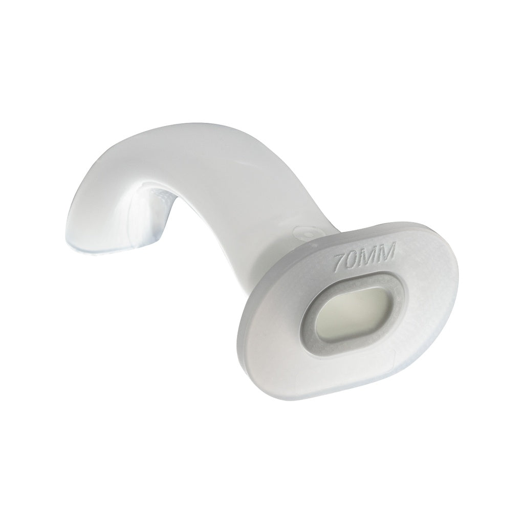 Cánula de Guedel rígida de 70mm en color blanco, utilizada en cuidados respiratorios, marca Beracah Médica