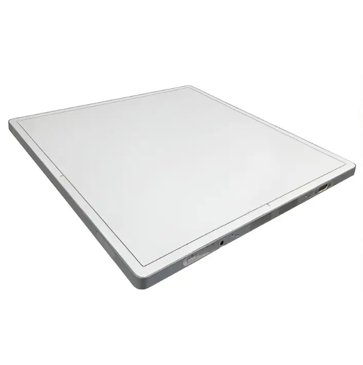 Detector de panel plano de 17x17 pulgadas Beracah Medica modelo ZGN-500PRO, visible en la imagen con superficie plana y detalles técnicos.