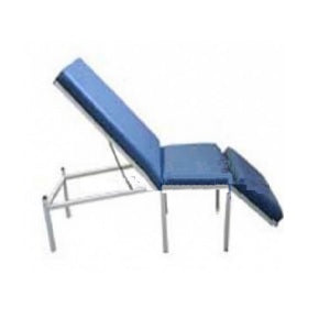Silla cama MSI de Beracah Médica con base de madera contrachapada de pino y acabado esmaltado para toma de muestras.
