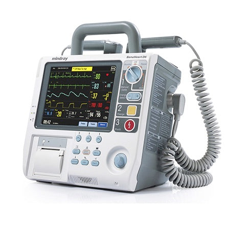 Desfibrilador monitor bifásico BeneHeart D6 de Beracah Médica con detección de marcapasos y pantalla digital.