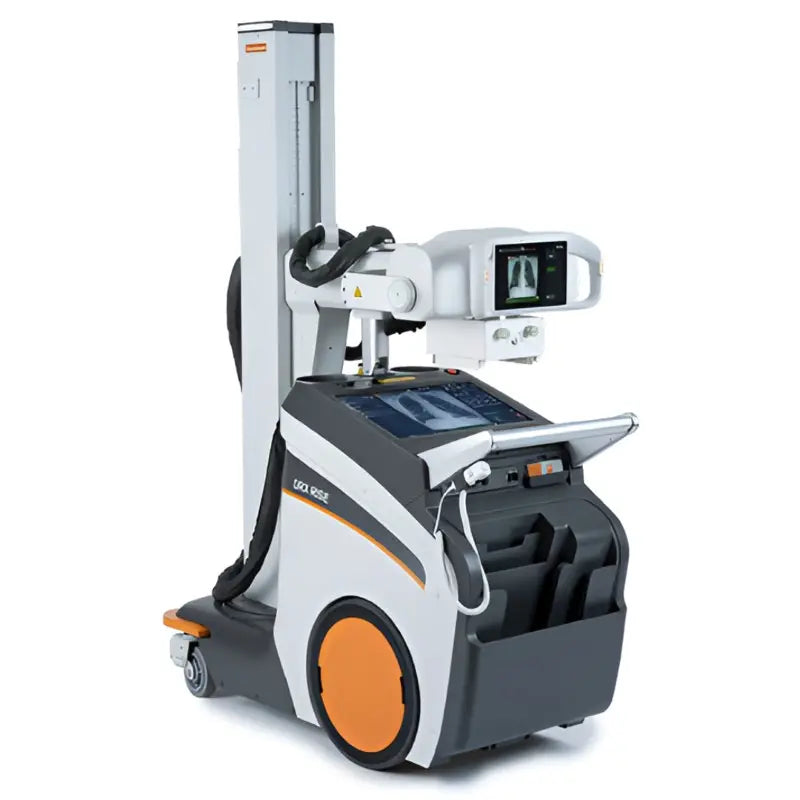 Equipo de Rayos X móvil digital Beracah Medica modelo DRX-RISE, con pantalla y controles en la parte frontal.
