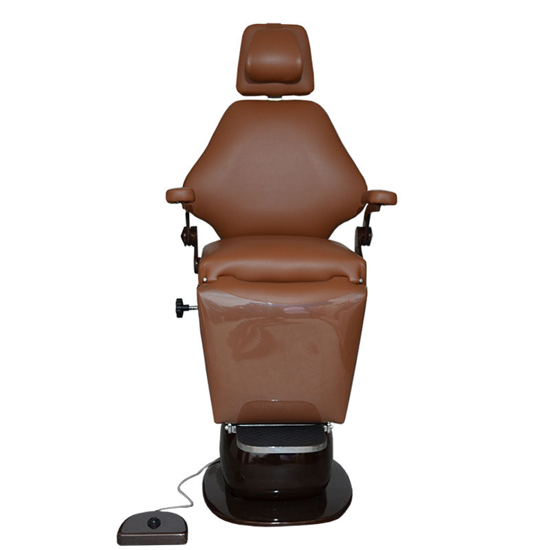 Sillón eléctrico para ORL Beracah Medica modelo JET con placa y descansapiés, con 3 motores para atención especializada.