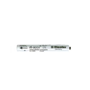 Baterías recargables AA Ri accu luz XL y LED de 3.5 V, marca Beracah Medica, con etiquetas de carga y uso.