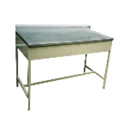 Mesa alta MSI de 180 cm con cubierta de acero inoxidable y respaldo, ideal para espacios de trabajo o cafetería.