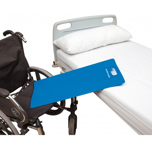 Tabla rígida de transferencia Beracah Médica, 68x33 cm con asa y ranura para facilitar el transporte y uso.