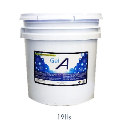 Gel antibacterial Beracah Medica biodegradable al 78% en cubeta de 19 litros, muestra la etiqueta y el envase del producto.