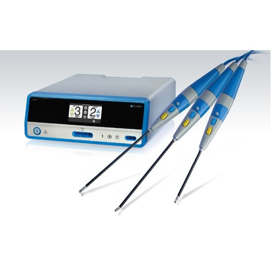 Fuente de poder Beracah Medica para ablación, generador de energía para equipos de electrocirugía en uso.