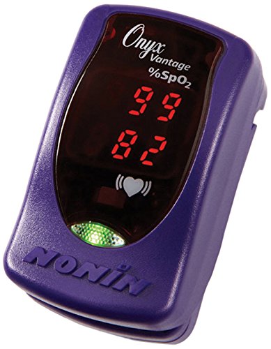 Oxímetro de pulso ONYX 9590 de color morado, dispositivo portátil para medir oxígeno en sangre y pulso, de la marca Beracah Médica.