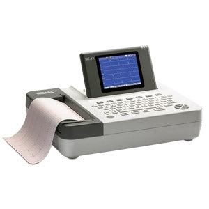 Electrocardiografo de 12 canales Beracah Medica SE-12 Express con pantalla y cables, usado para monitoreo cardíaco.