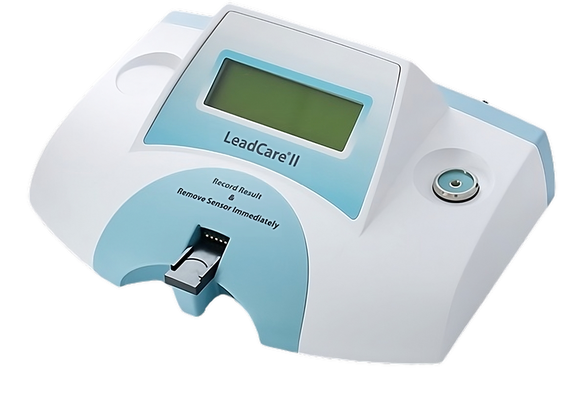 Analizador de plomo en sangre Beracah Medica LeadCare II, dispositivo médico para detectar niveles de plomo en muestras de sangre.