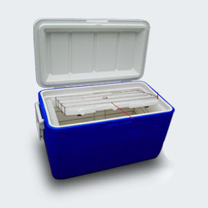 Termo hielera MSI Beracah Médica de 45 litros para transporte y conservación de vacunas con accesorios.