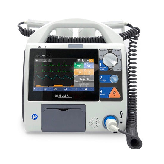 Desfibrilador Defigard HD-7 de Beracah Medica con monitor, palas, DEA, marcapasos externo y sensor SpO₂ Masimo.