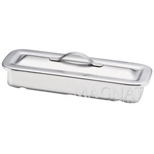 Charola con tapa para catéter e instrumental Beracah Medica, tamaño 219 x 81 x 35 mm, en color blanco y resistente.