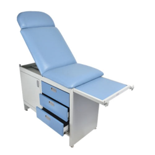 Mesa de exploración estándar Plus de MSI de Beracah Médica, con superficie amplia y estructura robusta para atención médica.