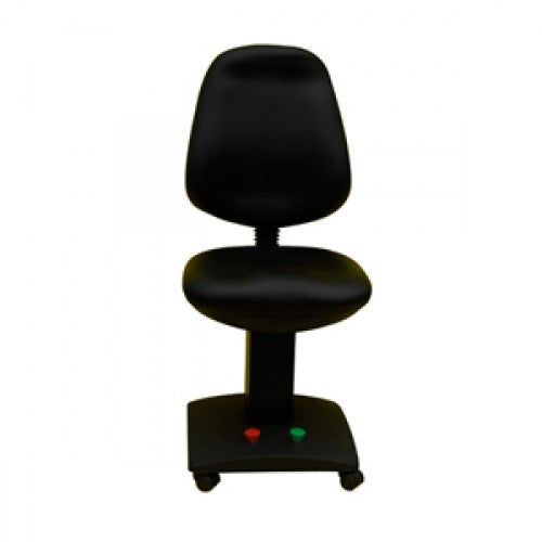 Sillón oftalmológico sencillo Beracah Medica, asiento acolchado para consultas oftalmológicas, con respaldo y apoyabrazos.