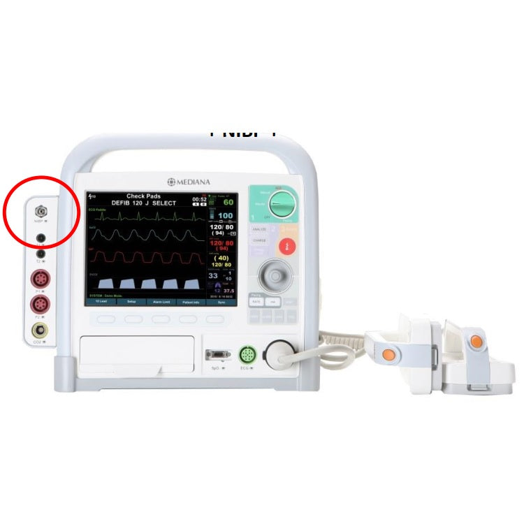 Desfibrilador bifásico con monitor Beracah Médica, muestra pantalla con ECG, SpO2, NIBP y temperatura en la imagen.