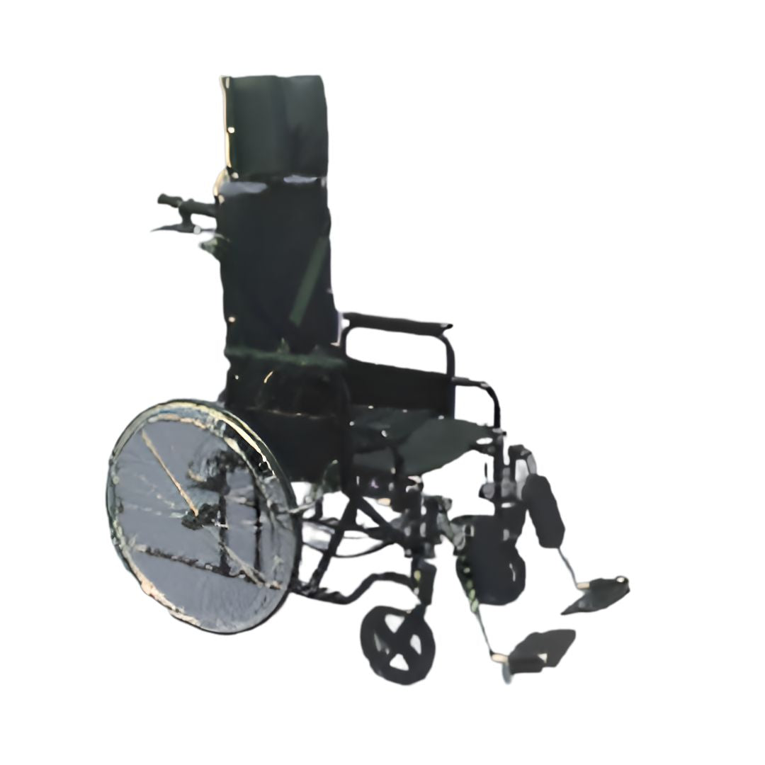 Silla de ruedas PCA Beracah Médica con respaldo reclinable y estructura robusta para movilidad y comodidad.