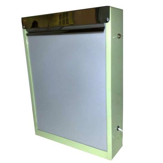 Negatoscopio sencillo esmaltado económico de Beracah Médica, con superficie lisa y estructura resistente para visualización de radiografías.