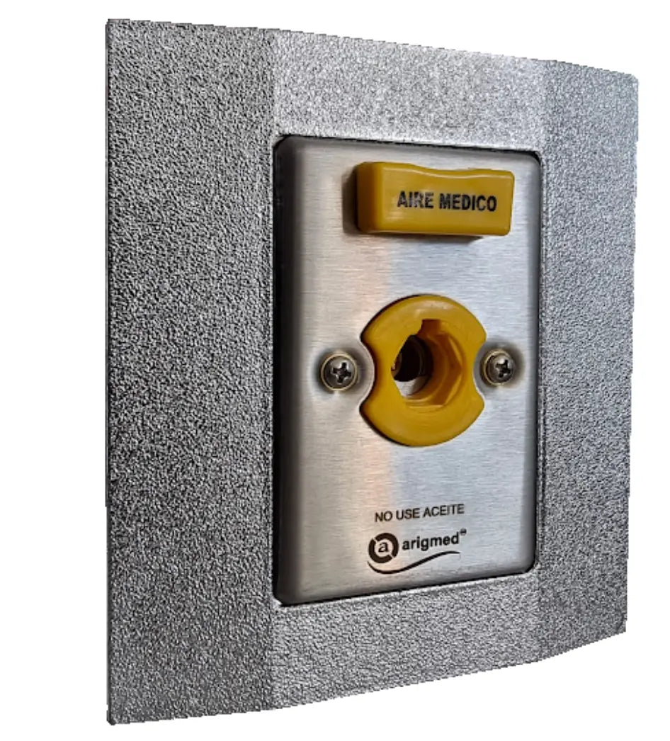 Toma de pared para aire Puritan Bennet serie INOX de la marca Beracah Medica, de acero inoxidable, en ambiente médico.