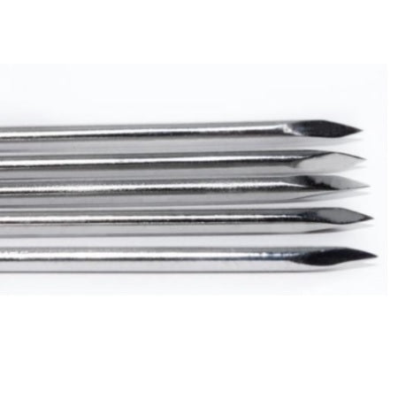Alambre Kirschner Beracah Medica de 0.045" (1.1 mm) y 25 cm, utilizado en procedimientos médicos y ortopédicos.