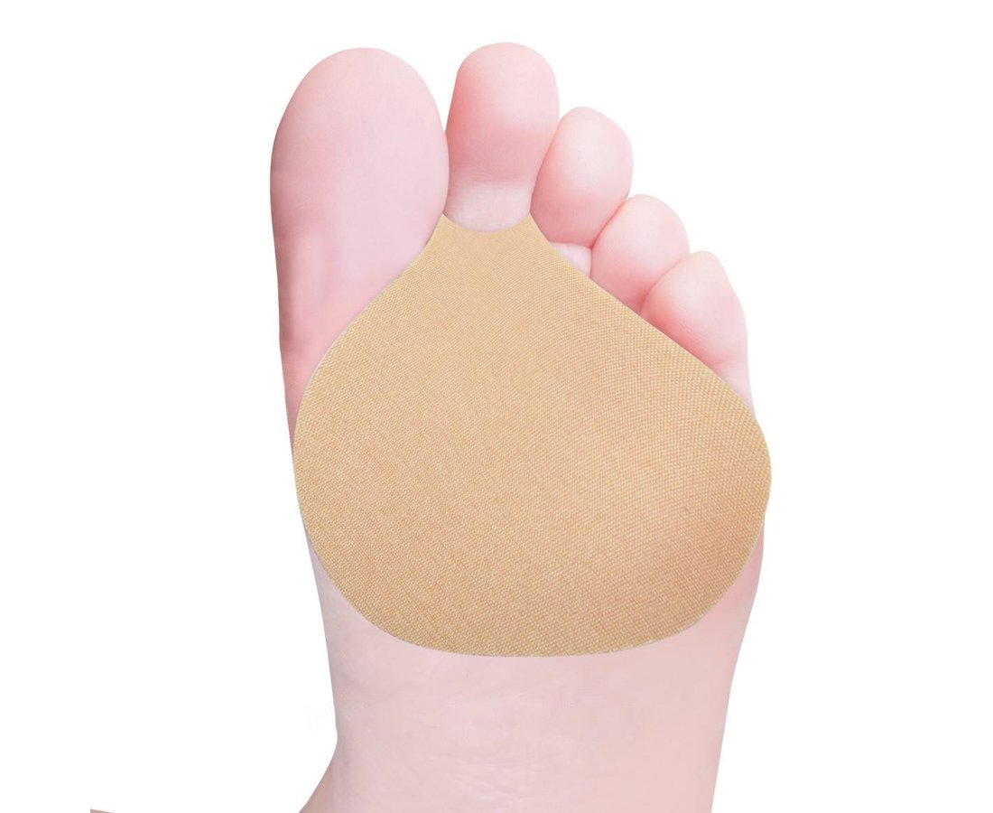Plantillas protectoras de metatarso de la marca Beracah Medica, con separadores y correctores para aliviar molestias en el pie.