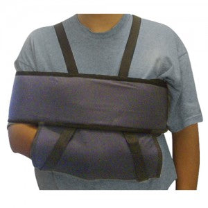 Inmovilizador de hombro Unitalla de Beracah Medica para inmovilización de extremidades superiores, ajustable y cómodo.