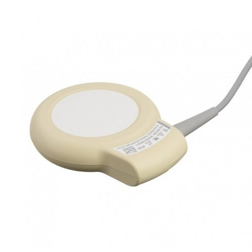 Transductor para ultrasonido fetal Beracah Medica para Avalon FM20, muestra la cabeza y el cuerpo del transductor en uso.
