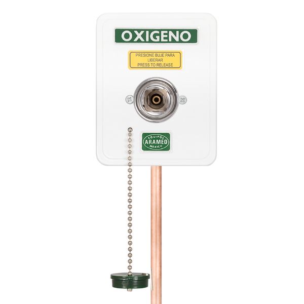 Toma de oxígeno Aramed Clásica para pared de la marca Beracah Médica con conexión Aramed / AGA, instalada en pared.