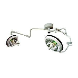 Lámpara doble para quirófano Beracah Medica Ultratec 6000 con luz halógena, iluminación de 120,000 a 150,000 luxes, vista frontal.