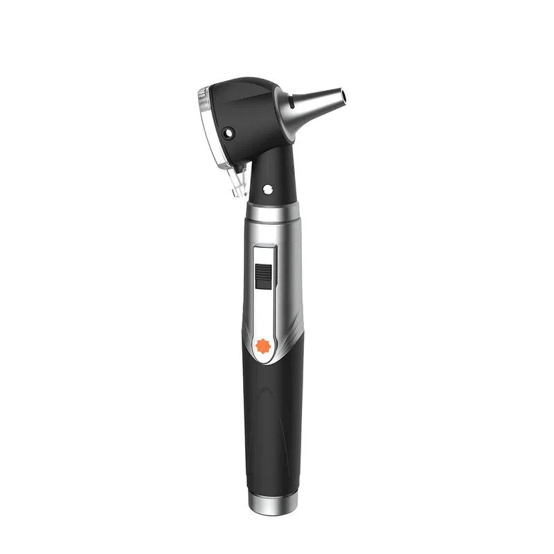 Otoscopio de diagnóstico Beracah Medica con luz LED y iluminación por fibra óptica, mostrando la punta y el mango del dispositivo.