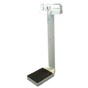 Báscula mecánica de columna Beracah Médica con estadímetro, capacidad hasta 160 kg, muestra peso y altura en pantalla.