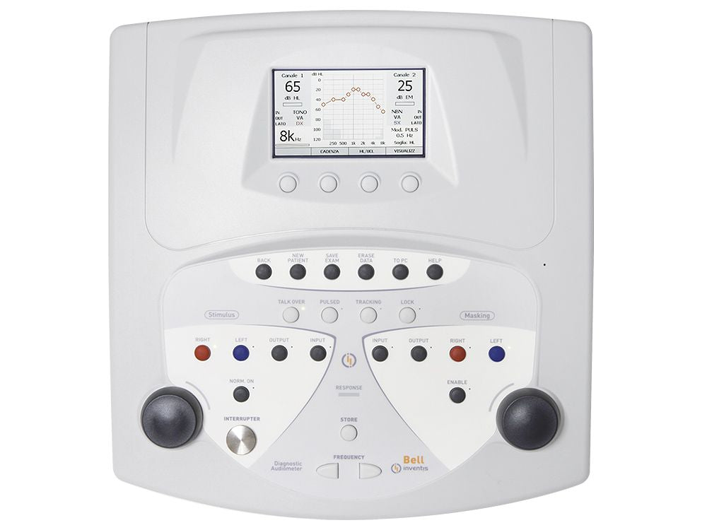 Audiómetro Beracah Medica Bell Plus para vía aérea y ósea, con pantalla y controles en el panel, en fondo neutro.