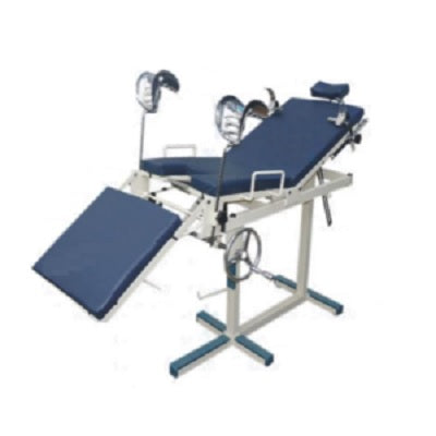 Mesa Pilcher MSI de Beracah Médica con estructura en tubo y acabado esmaltado, mide 63x120x96 cm.