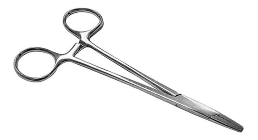 Porta agujas de Mayo Hegar de 20 cm de la marca Beracah Médica, herramienta médica económica y de uso profesional.