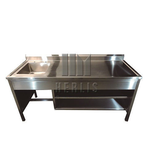 Mesa alta MSI de 180 cm con respaldo y fregadero izquierdo en acero inoxidable, diseñada para espacios médicos.