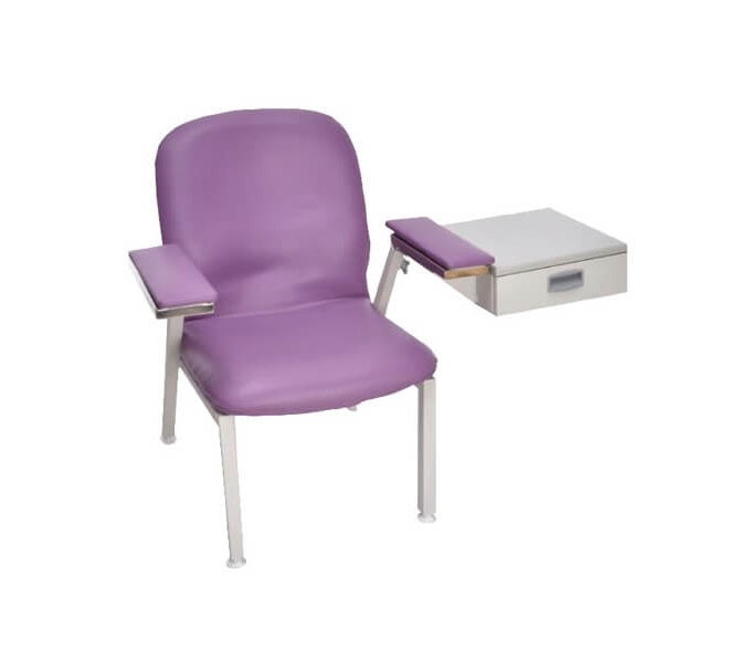 Silla MSI para toma de muestras Beracah Medica modelo Grand Plus con cajón, asiento y respaldo acolchados en clínica médica