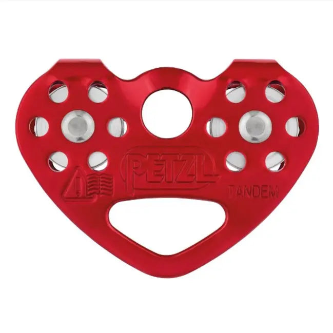 Polea doble para tirolinas de cuerda, modelo Tandem, de la marca Beracah Medica, diseñada para rescate y actividades al aire libre.