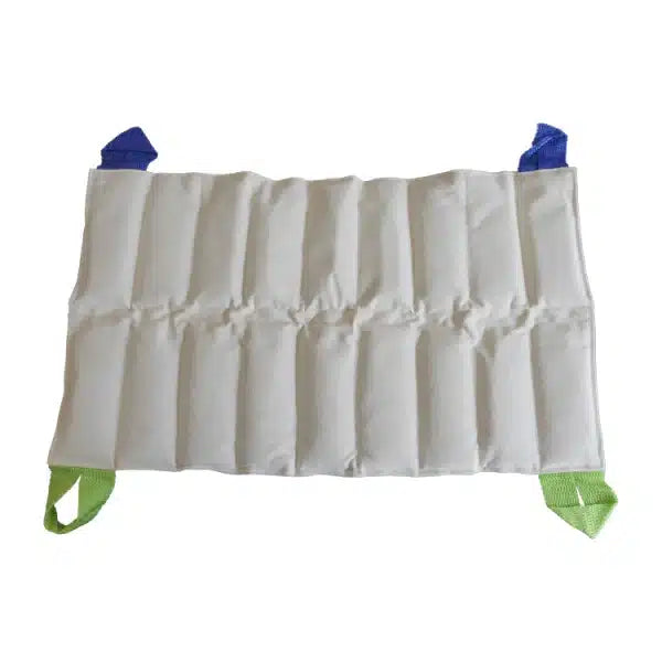 Compresa caliente lumbar Beracah Medica de 25x45 cm para aliviar dolores y molestias en la zona lumbar.