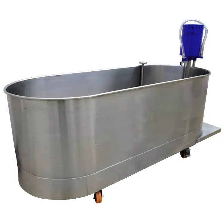 Tina para hidroterapia de cuerpo entero Beracah Medica, capacidad de 416 litros, dimensiones 157.5x61x45cm, en interior clínico.